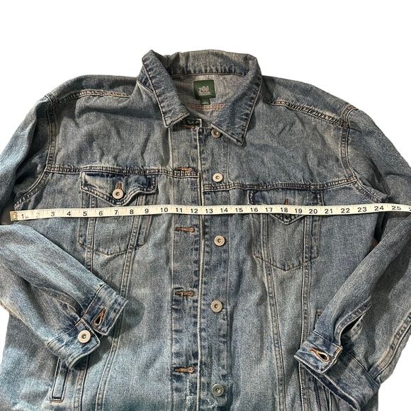 Wild Fable women's size large oversized trucker jean jacket with pockets - Picture 2 of 5